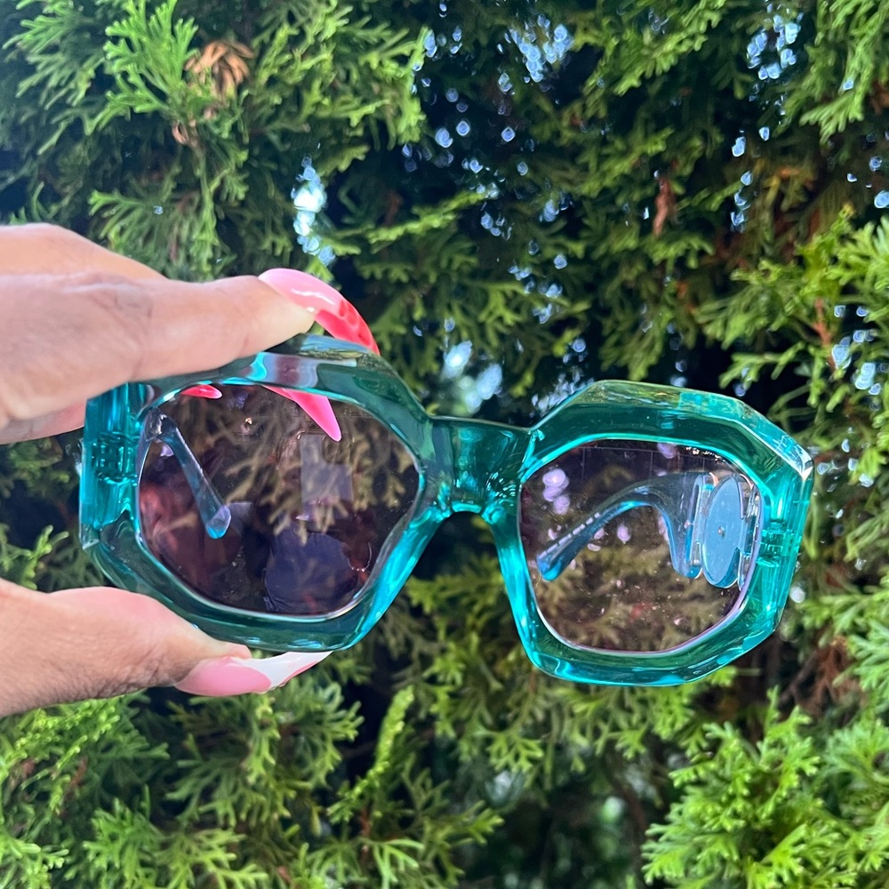 SOLD‼️‼️- Versace Sunglasses VE4424U - Transparent Turquoise & Pink - PRELOVED